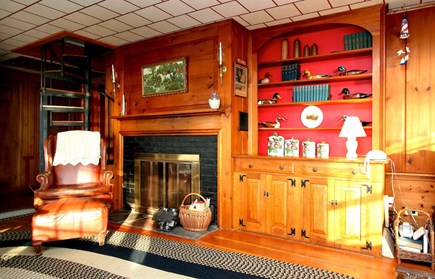 Orleans, Skaket Beach Front Cape Cod vacation rental - Charming pine paneled Living Room