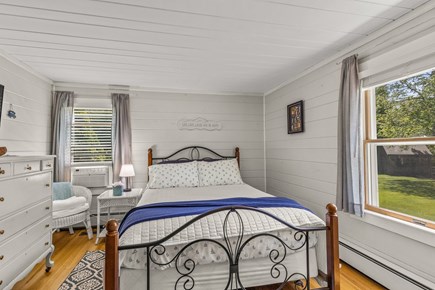Centerville, Wequaquet Lake Waterfront Cape Cod vacation rental - 2nd bedroom with Queen bed, TV, and extra AC for super hot days.