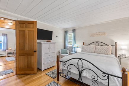 Centerville, Wequaquet Lake Waterfront Cape Cod vacation rental - 