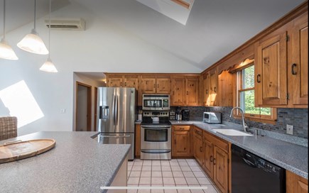 Mashpee, Monomoscoy Cape Cod vacation rental - Fully equipped kitchen