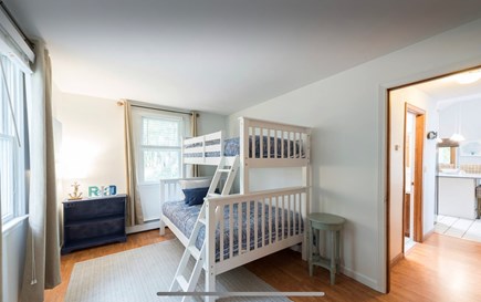 Mashpee, Monomoscoy Cape Cod vacation rental - Twin over double bunk