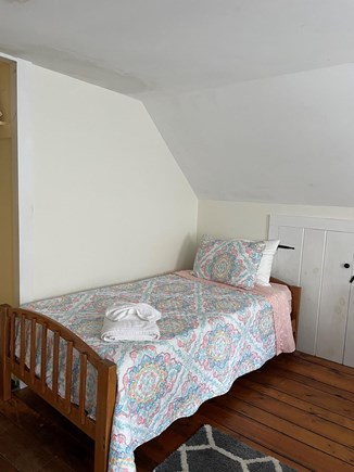 Dennis Port Cape Cod vacation rental - Twin bed in large bedroom with the two full size beds