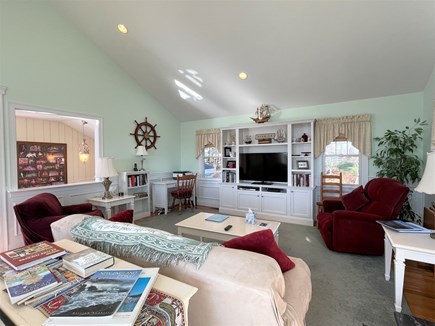 Harwich, Red River beach Cape Cod vacation rental - Spacious living room