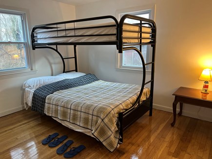 Yarmouth Cape Cod vacation rental - Bed room with bunk bed sleep 3
