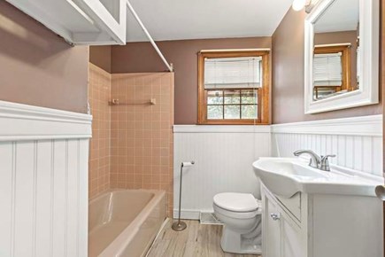 Yarmouth Cape Cod vacation rental - Full bath on the first floor