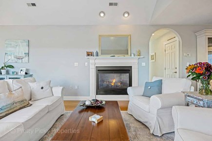 Yarmouth Port Cape Cod vacation rental - Another comfy lounge area
