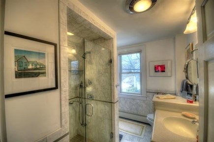 Provincetown Cape Cod vacation rental - Bathroom