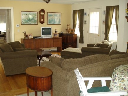 Eastham, Kingsbury - 352 Cape Cod vacation rental - Living Room