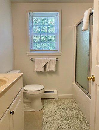Centerville Cape Cod vacation rental - Second Floor Bath w/ tub
