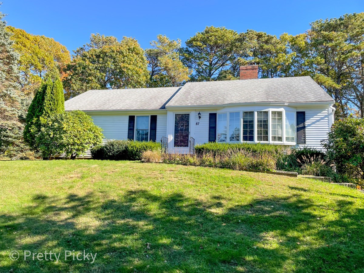 Under a mile to Point of Rocks beach on Cape Cod Bay