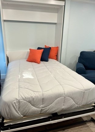 Cotuit Cape Cod vacation rental - Double murphy bed