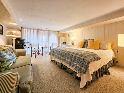 Mashpee Cape Cod vacation rental - Lower level bedroom with king bed