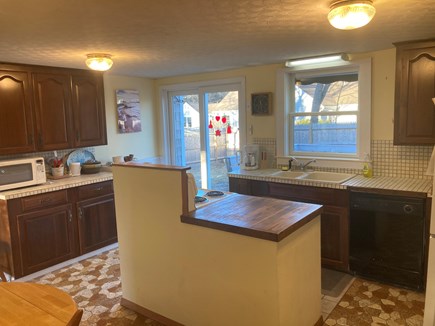Pocasset Cape Cod vacation rental - Eat-in kitchen