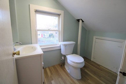 Yarmouth Cape Cod vacation rental - 2nd floor 1/2 bath