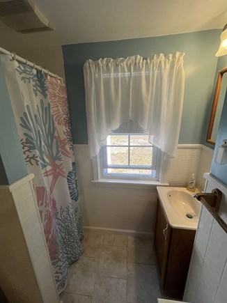 Chatham Cape Cod vacation rental - Bathroom View #2