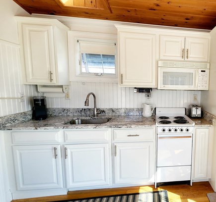 W. Yarmouth Cape Cod vacation rental - All new granite counter tops, and freshly painted cabinets