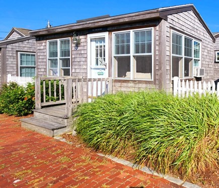 Yarmouth Cape Cod vacation rental - Quaint, single detached cottage, that doesn't share a wall