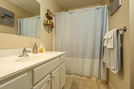 Mashpee Cape Cod vacation rental - Hallway bathroom