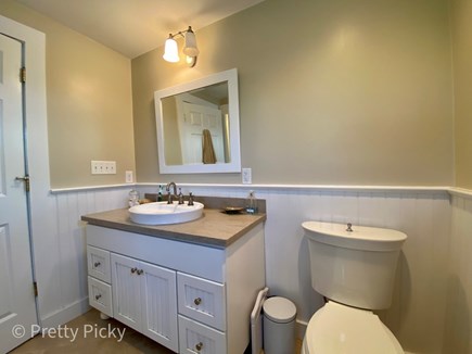 Brewster Cape Cod vacation rental - One of the two full bathrooms