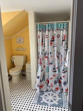 Hyannis Port Cape Cod vacation rental - Bunkbed room bathroom.