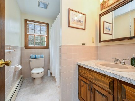 Osterville Cape Cod vacation rental - Bath #1 with shower tub combo