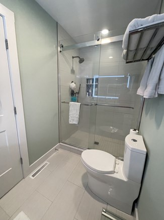 Brewster Cape Cod vacation rental - Primary Bathroom (2nd Floor)