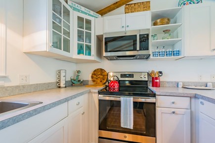 Sandwich Cape Cod vacation rental - Brand new stainless steel appliances.