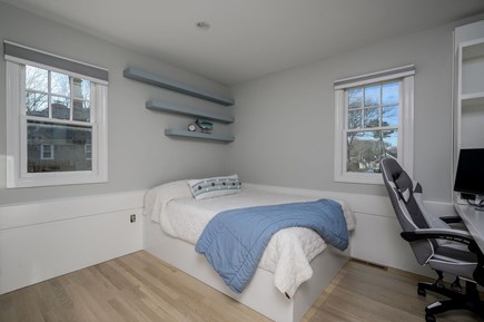 Hyannis Cape Cod vacation rental - Bedroom - Double - Main Floor.