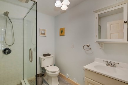 Orleans Cape Cod vacation rental - Main Full Bathroom