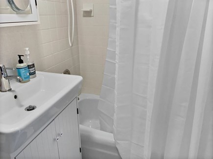 Dennis Port Cape Cod vacation rental - Bathroom - Full Shower/Tub Combo