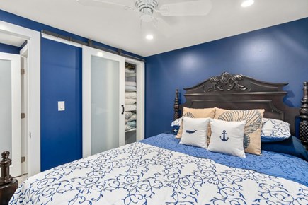 Centerville Cape Cod vacation rental - Bedroom houses a comfortable queen bed with ceiling fan