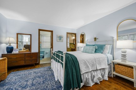 Chatham Cape Cod vacation rental - Bedroom 1 - Queen.
