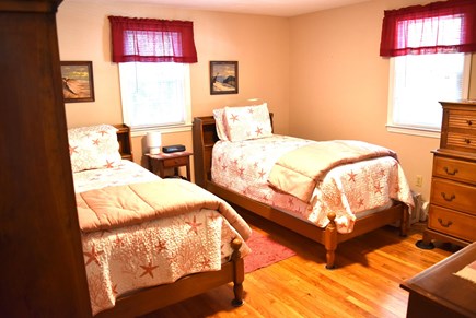 Centerville Cape Cod vacation rental - bedroom with 2 twin beds