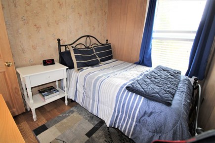Barnstable Cape Cod vacation rental - Twin trundle room