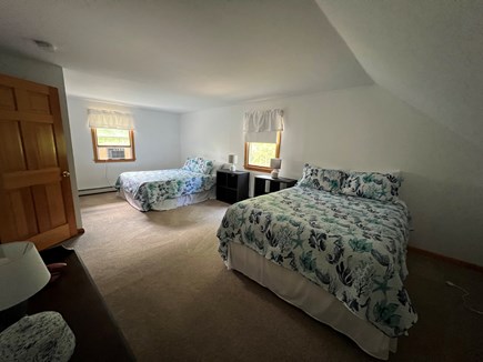 Wareham MA vacation rental - Upstairs bedroom with 2 Queen beds