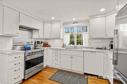 Orleans Cape Cod vacation rental - Large stainless steel oven.