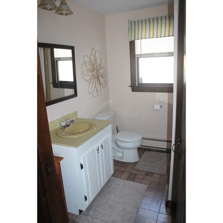 Eastham, Thumpertown - 3832 Cape Cod vacation rental - Bathroom 1