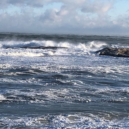 Marshfield, Brant Rock MA vacation rental - Waves coming in during high tide
