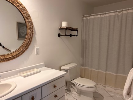 Popponesset Cape Cod vacation rental - 2nd Full Upstairs Bathroom