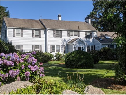 Marstons Mills, Barnstable Cape Cod vacation rental - Beautifully landscaped grounds