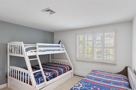 Chatham House Cape Cod vacation rental - Bunk room with 5 beds