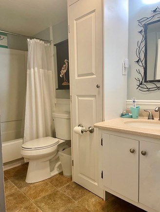 Hyannis Cape Cod vacation rental - full bath off bedroom