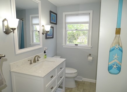 Chatham Cape Cod vacation rental - Newly refinished bathroom with tub