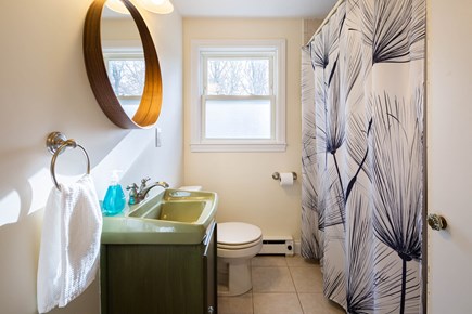 Cotuit Cape Cod vacation rental - Our upstairs bath.