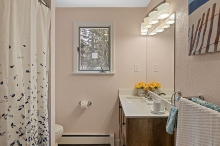 Centerville Cape Cod vacation rental - Full bathroom with a tub