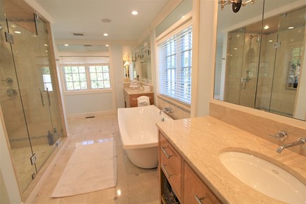 Osterville Cape Cod vacation rental - Primary bath