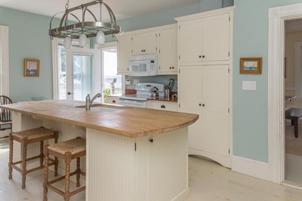 Osterville Cape Cod vacation rental - Large well appointed kitchen