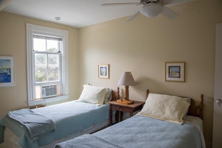 Osterville Cape Cod vacation rental - Twin beds