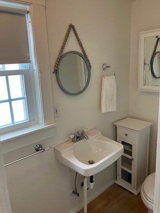 Truro Cape Cod vacation rental - Full bath