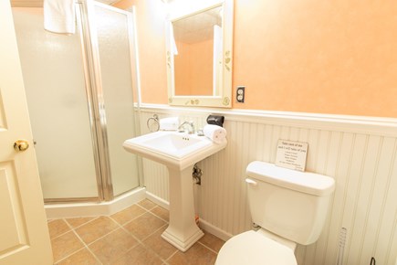 Orleans Cape Cod vacation rental - Bathroom